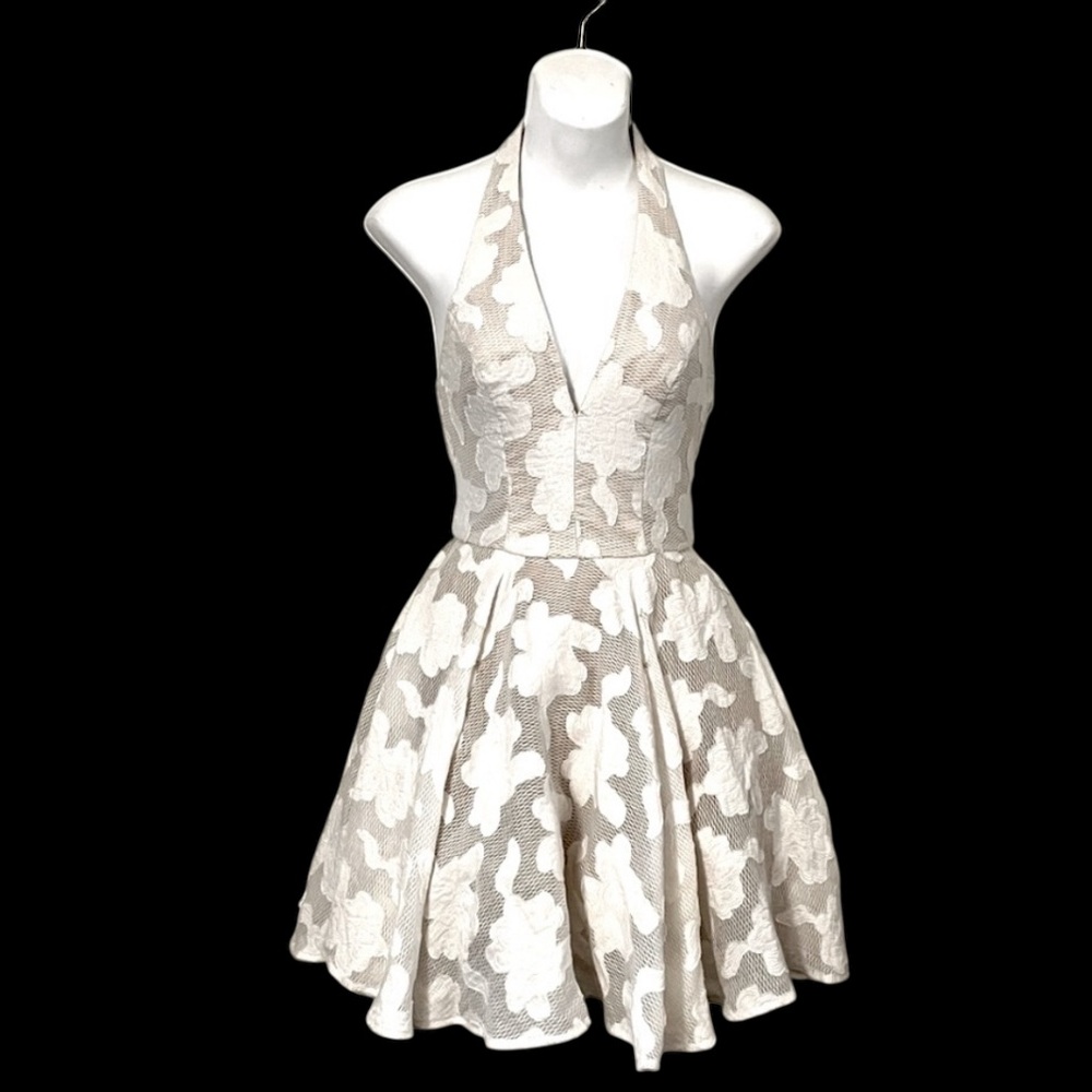 BEBE Cream Beige Mesh Floral Halter Skater Style Mini Dress Sz XS